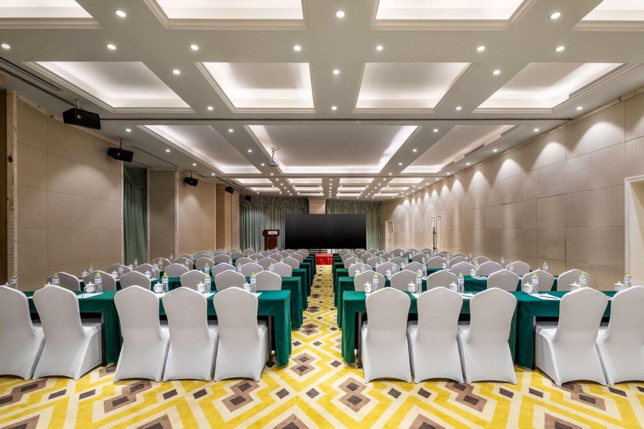 Ramada Encore Wyndham Nanning City Center Qingxiu Eksteriør bilde
